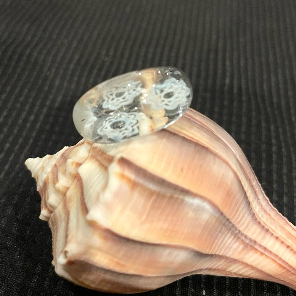 White flowers in a clear ring